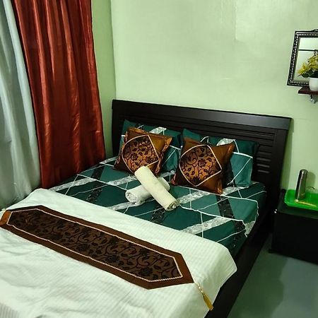 Snoopy Homestay Two Bedroom Batu Pahat Exteriör bild