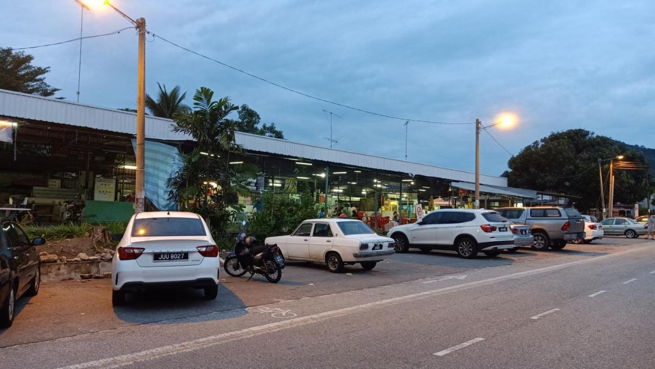 Snoopy Homestay Two Bedroom Batu Pahat Exteriör bild